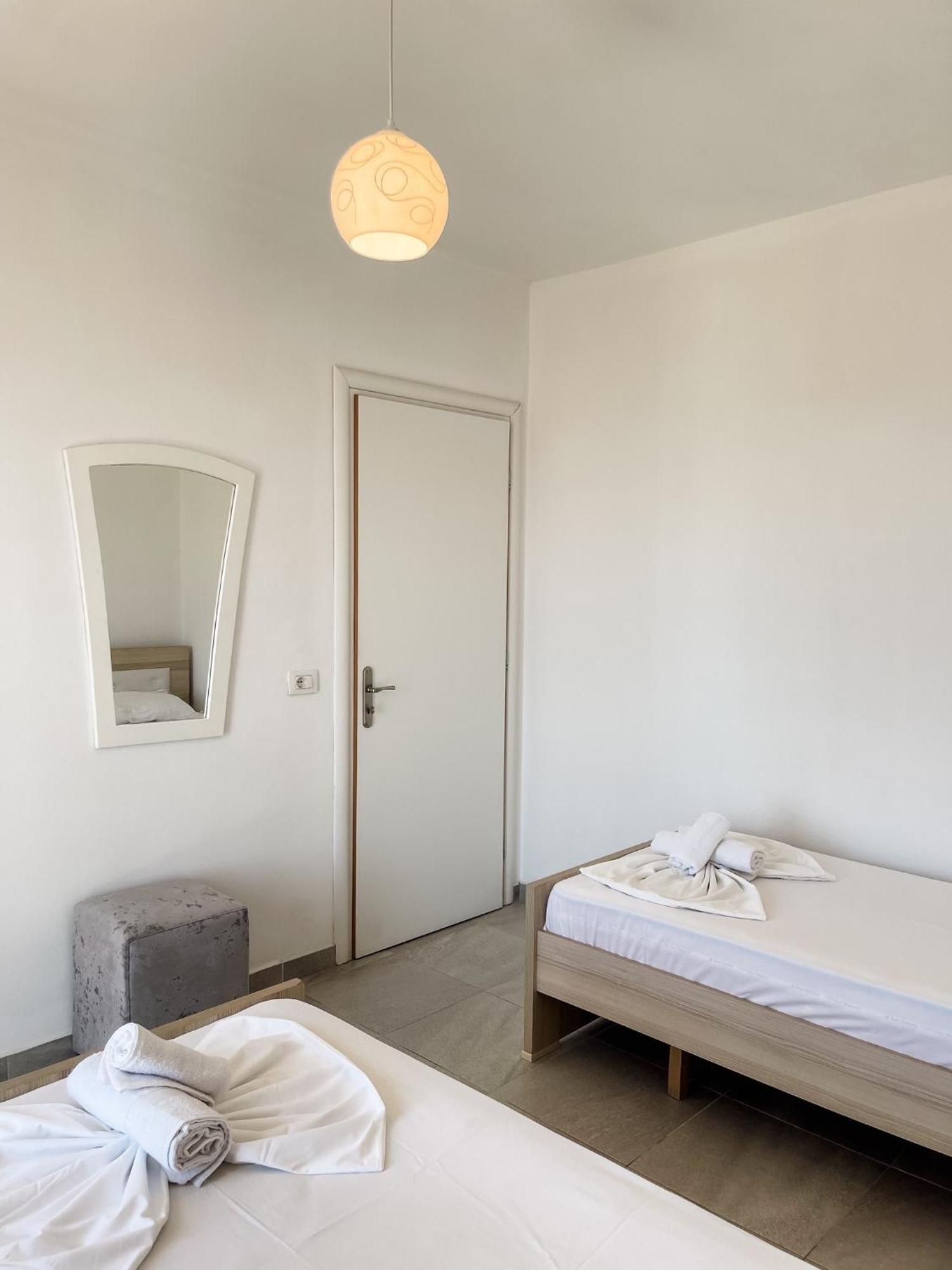L.T. Noy'S Apartment Sarande Exterior photo