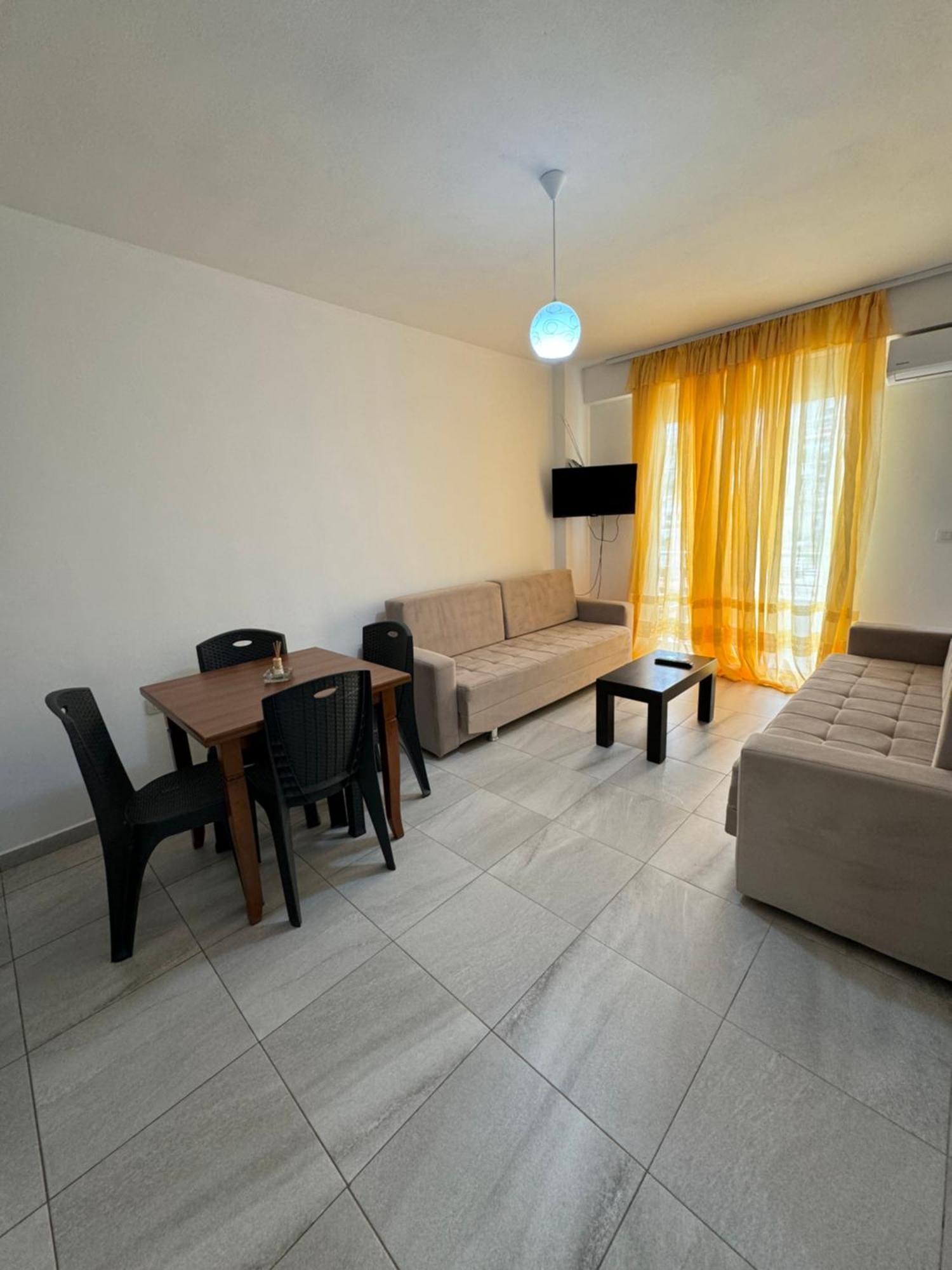 L.T. Noy'S Apartment Sarande Exterior photo
